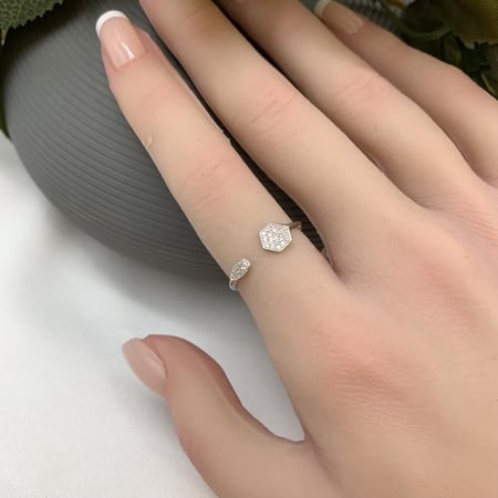 خاتم ذهب ابيض تصميم الألماس عيار 18