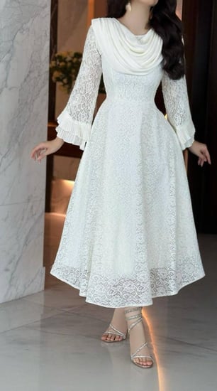فستان ميدي أبيض دانتيل فرنسي