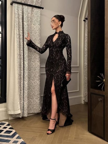 فستان سهرة أسود من الدانتيل بالكامل