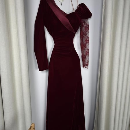 فستان سهرة مخمل أنيق شتوي