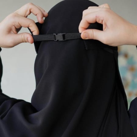 نقاب مشبك خفيف شرعي ومريح