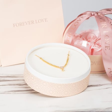 السلسلة من الاكسسوارات التي تضفي لمسة أناقة على إطلالتك