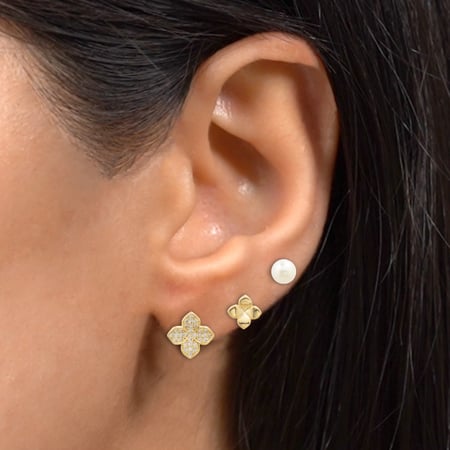 حلق نسائي 6 قطع  تصميم الزهور الفاتنه