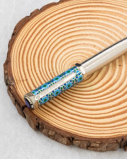 قلم يعكس شخصيتك ويعطيك إحساس مختلف