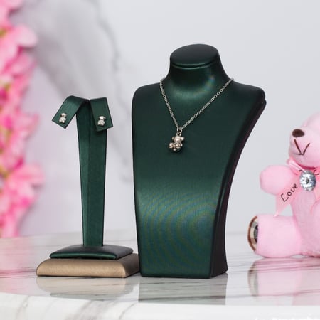 طقم بناتي  بتصميم أنيق يمنح إطلالتك حضور ملفت يناسب من 3 سنوات الى 13 سنه