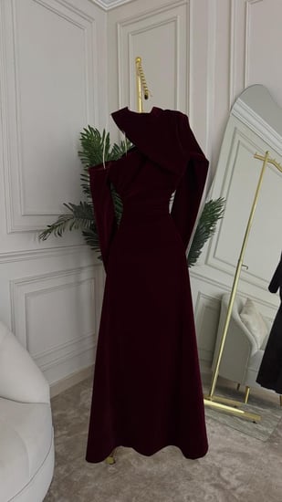 فستان سهره اللون برغندي  جوخ من متجر جوهره MN QN