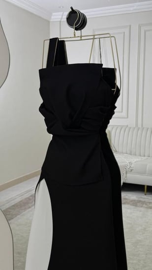 فستان اسود ابيض MN