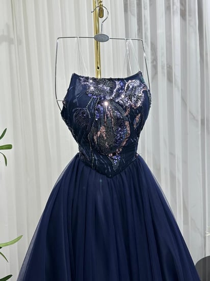 فستان سهره اللون كحلي القماش تل تايواني  كلفه شك فاخر دبل كلوش  من متجر جوهره FB