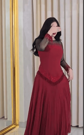 فستان سهره  اللون نيلي  عودي  اسود   من متجر  جوهره FR