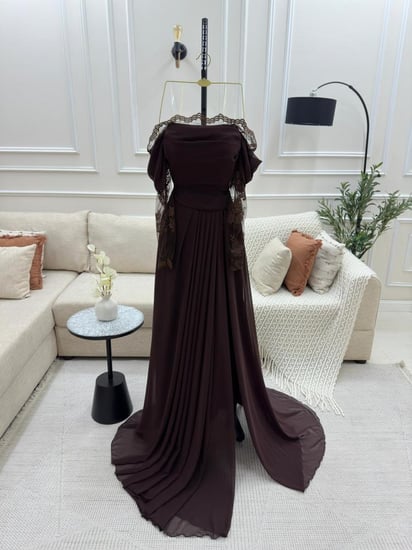 فستان سهره بني و اسود و عنابي الخامه شيفون و دانتيل من متجر جوهره Q - MN