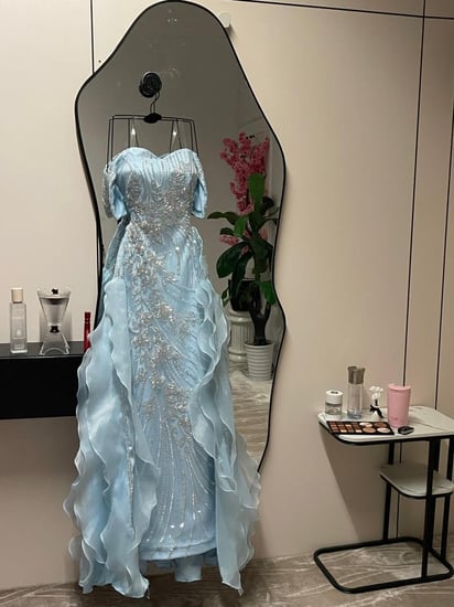 فستان سهره فخم ملكي سماوي  عودي اخضر وردي  من متجر جوهره MN