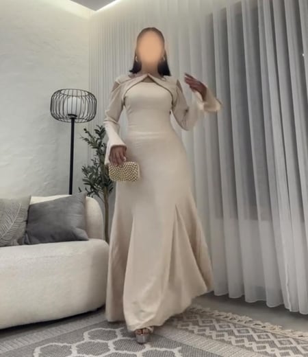 جلابيه سي واي لون بيج  من متجر جوهره