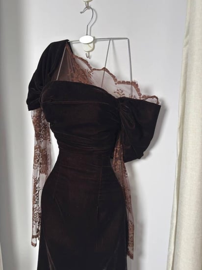 فستان سهره بني دانتيل فرنسي و مخمل كوري من متجر جوهره MN