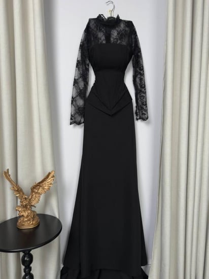 فستان سهره اللون اسود خامه باربي دانتيل كوري  بطانه من متجر حوهره QN