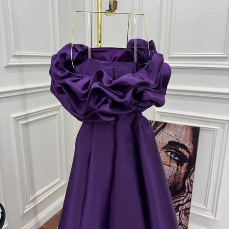 فستان بنفسجي فخم قصه اوف شولدر مع تصميم مجعد حول الاكتاف للخصر من متجر جوهره