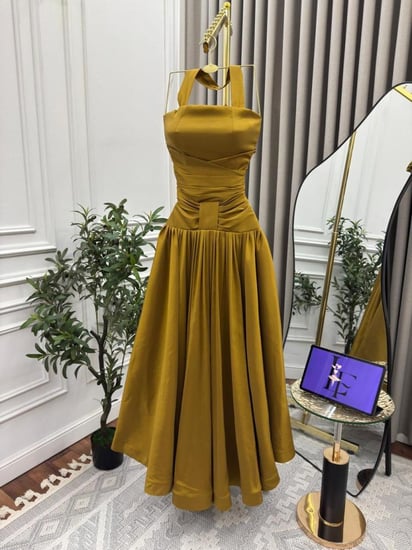 فستان سهره قماش شانطون نحاسي شغل راقي جدا دبل كلوش كسرات من متجر جوهره QN