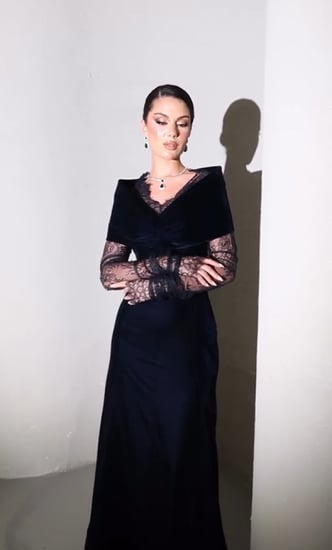 فستان ساره مهند اللون كحلي برغندي مخمل كوري دانتيل  من متجر جوهره BS LF  LA MN NW