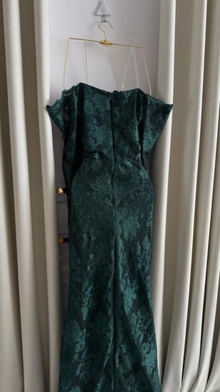 فستان سهره اللون   اخضر  دانتيل  وفصوص زركون من متجر جوهره MN LV