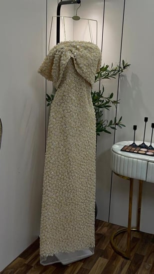 فستان سهره  اللون وردي  من متجر جوهره D  LF