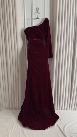 فستان سهره اللون  عودي خامه مخمل كوري  دانتيل   بطانه من   متجر جوهره QN