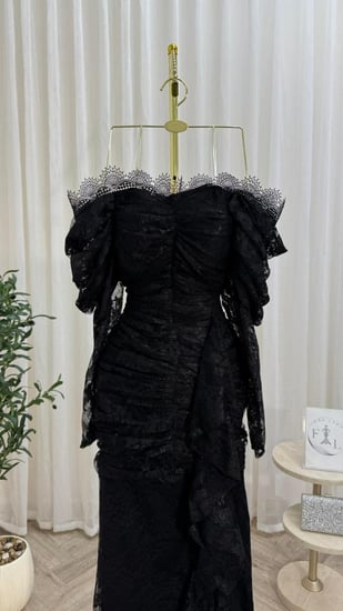 فستان سهره  اللون  اسود نوع القماش  دانتيل    من متجر جوهره FR