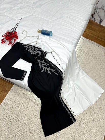 فساتين سهرة - فساتين نسائية - متجر فساتين - فستان اسود - فستان نسائي