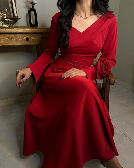 فساتين ناعمة - فساتين نسائية - متجر فساتين - فستان احمر - نوف فاشن