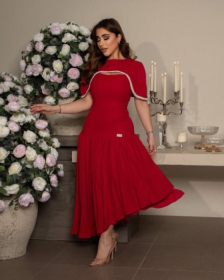 فستان سهرة احمر طويل