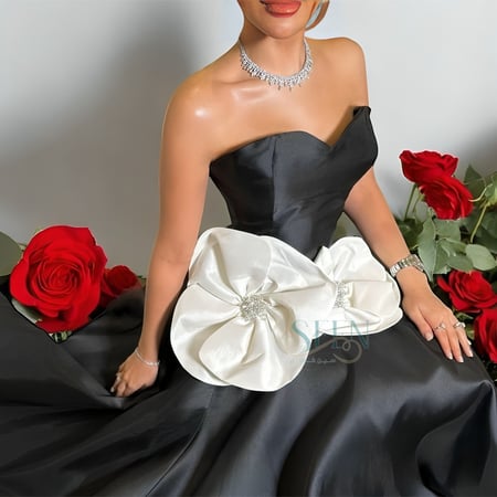 فستان سيدة  المناسبة راقي