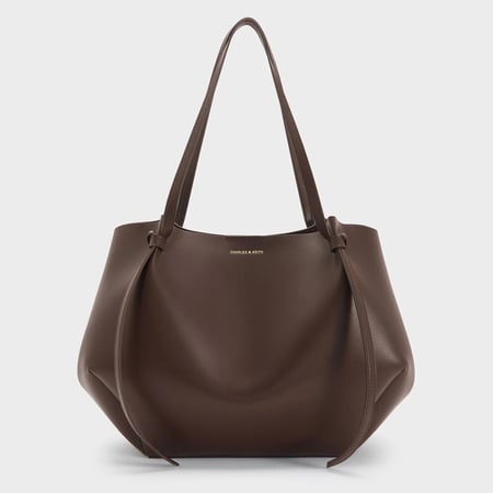 حقيبة تشارلز اند كيث charles and keith