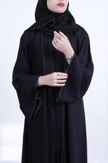 عبايه نص كلوش بتطريز لؤلؤي