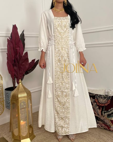 جلابية ذهبيه مطرزة