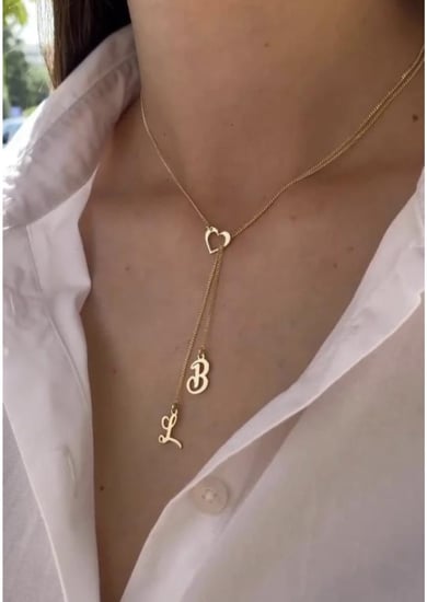 قلادة حرفين يجمعنا قلب واحد