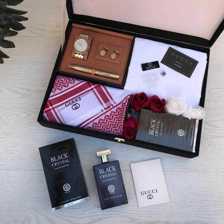 طقم ساعة رجالي أنيق عالي الجودة مع ضمان سنة ضد الماء