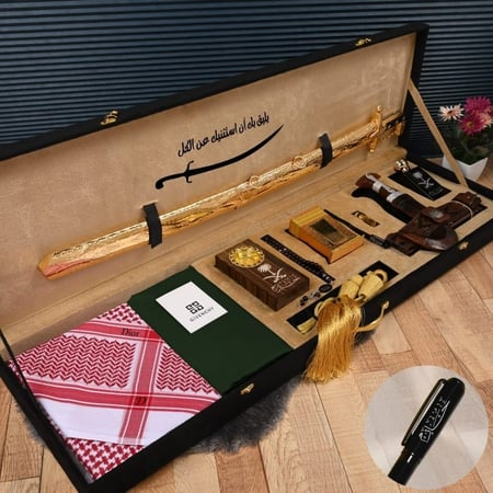 هدايا-شتوية-هدايا-رجالية-هدايا-قماش-شتوي-قماش-قوتشي-شماغ-قوتشي-ماركة-ق