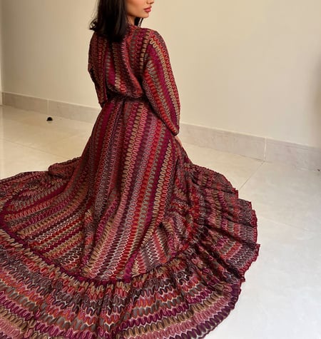 فستان الجذابة