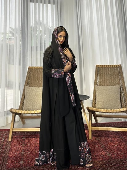 عباية قمرالزمان