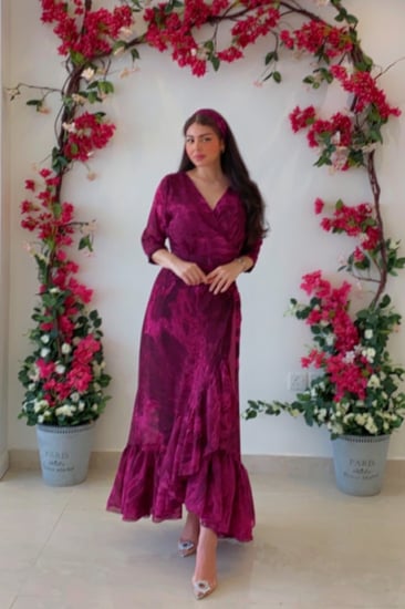 فستان الأنوثة