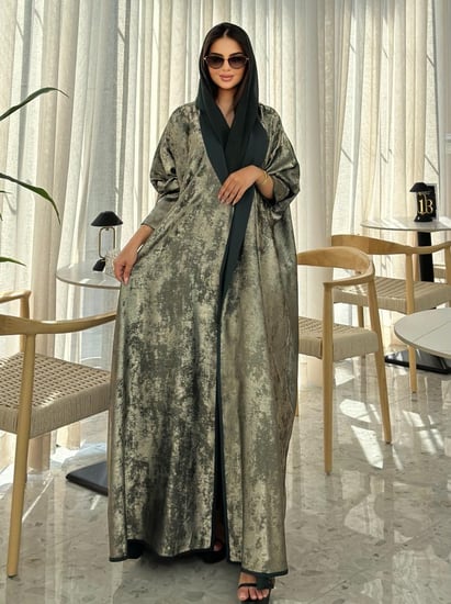 عباية اليوم الوطني دبل فيس