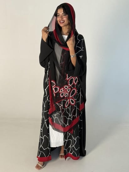 عباية الحرير الأسود ٥