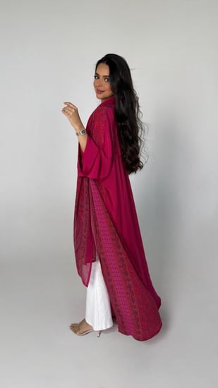 عباية حرير بيزلي توتي