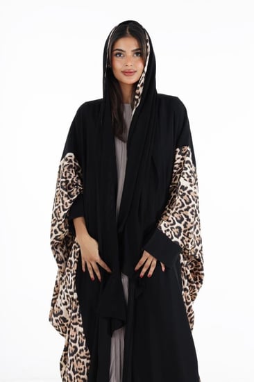 عباية تايقر