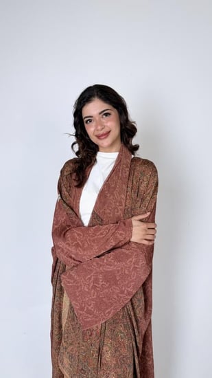 عبايات حرير بالرياض