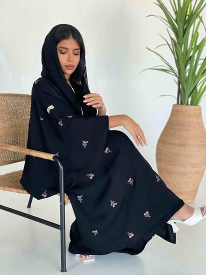 عباية سوداء-عزة المتميزة