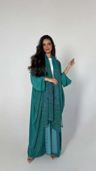 عباية حرير بيزلي تركوازي