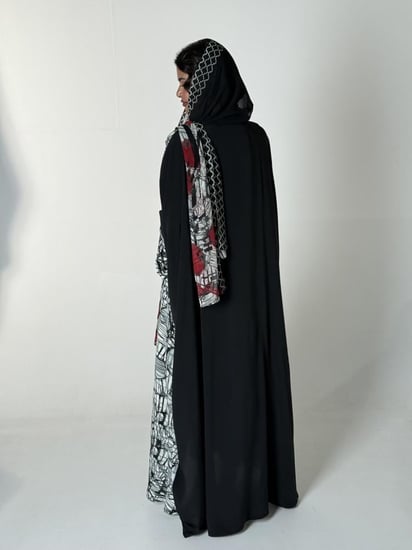 عباية حرير أبيض