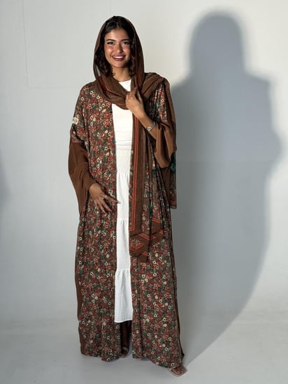 عباية الحرير البني جملي١