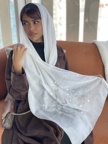 طرحة الغزاله- ابيض