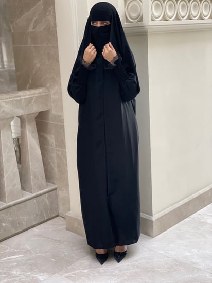 عبايه راس مرتبه مع كم مطاط