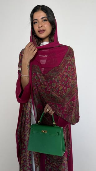 عباية حرير ترف فوشي